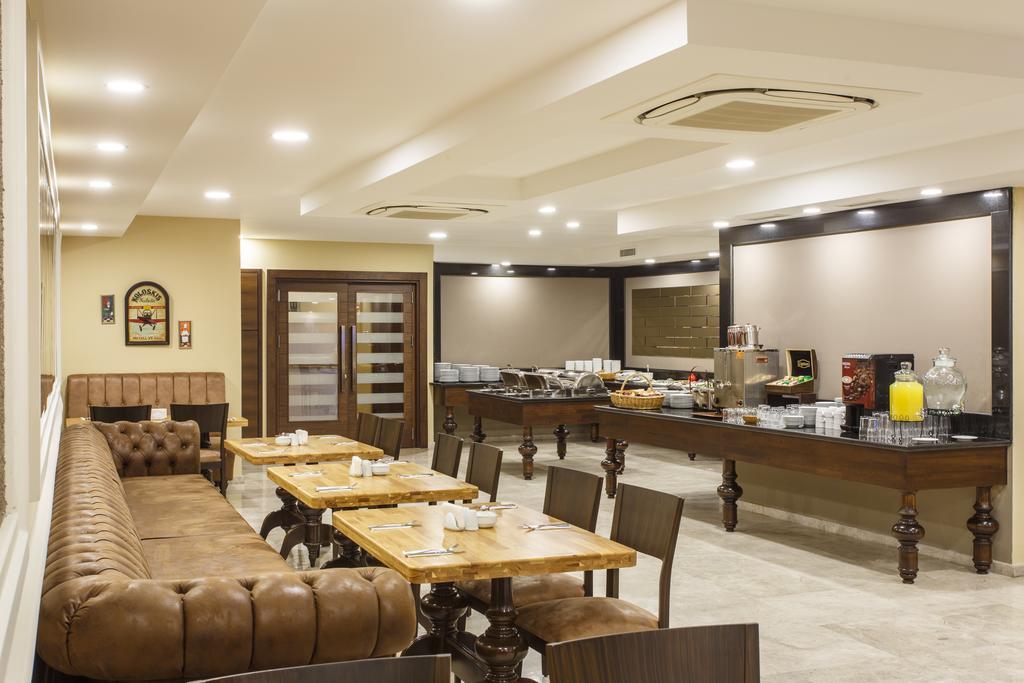 אנטליה Antroyal Hotel מראה חיצוני תמונה