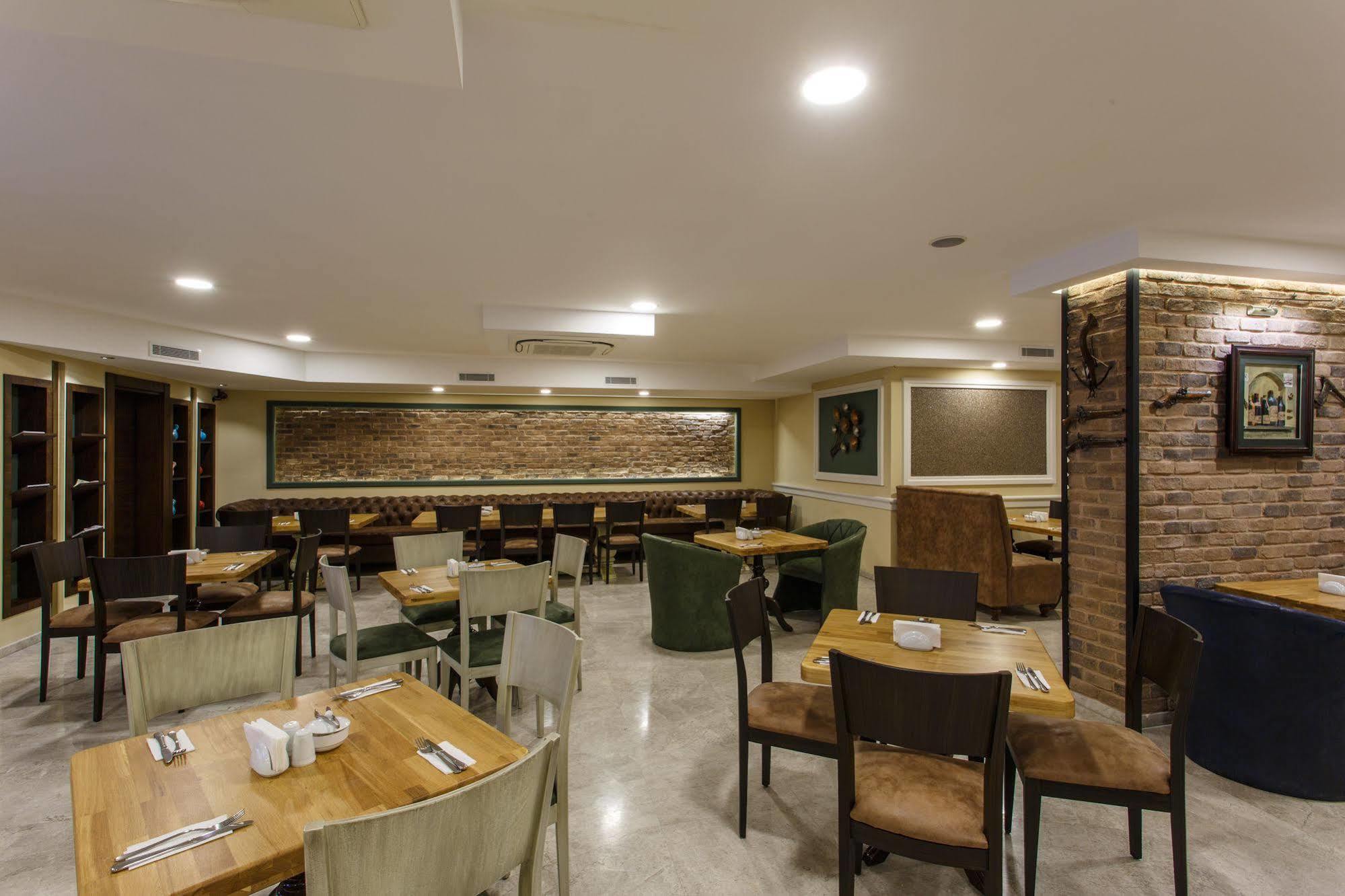 אנטליה Antroyal Hotel מראה חיצוני תמונה
