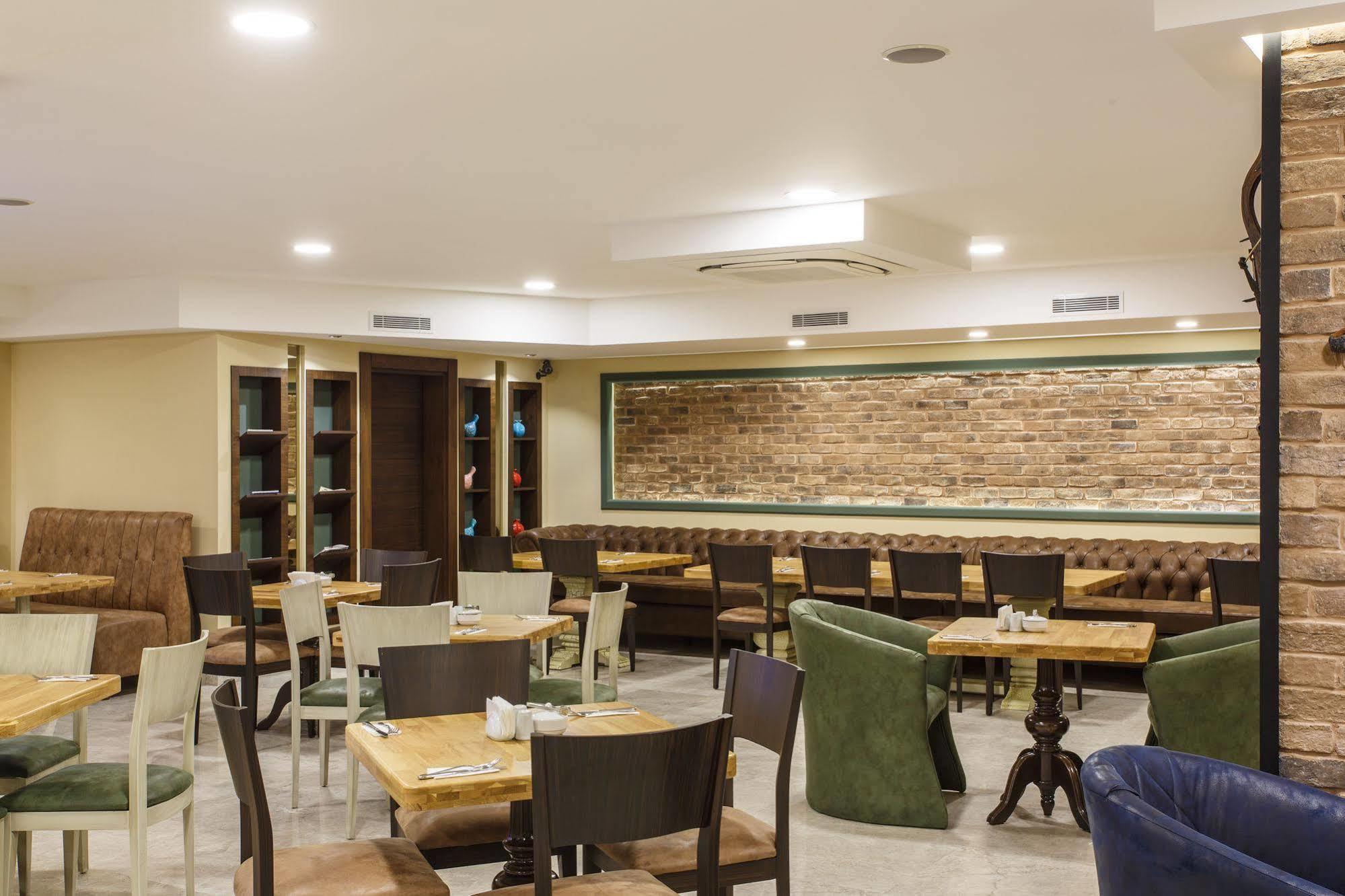 אנטליה Antroyal Hotel מראה חיצוני תמונה