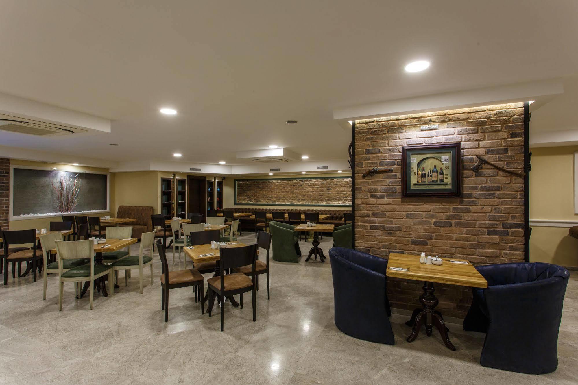 אנטליה Antroyal Hotel מראה חיצוני תמונה