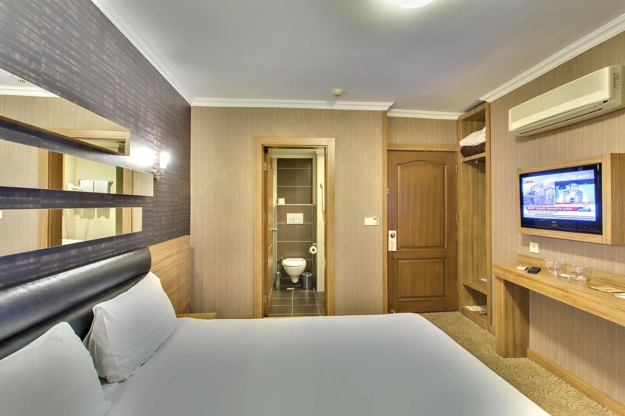 אנטליה Antroyal Hotel מראה חיצוני תמונה