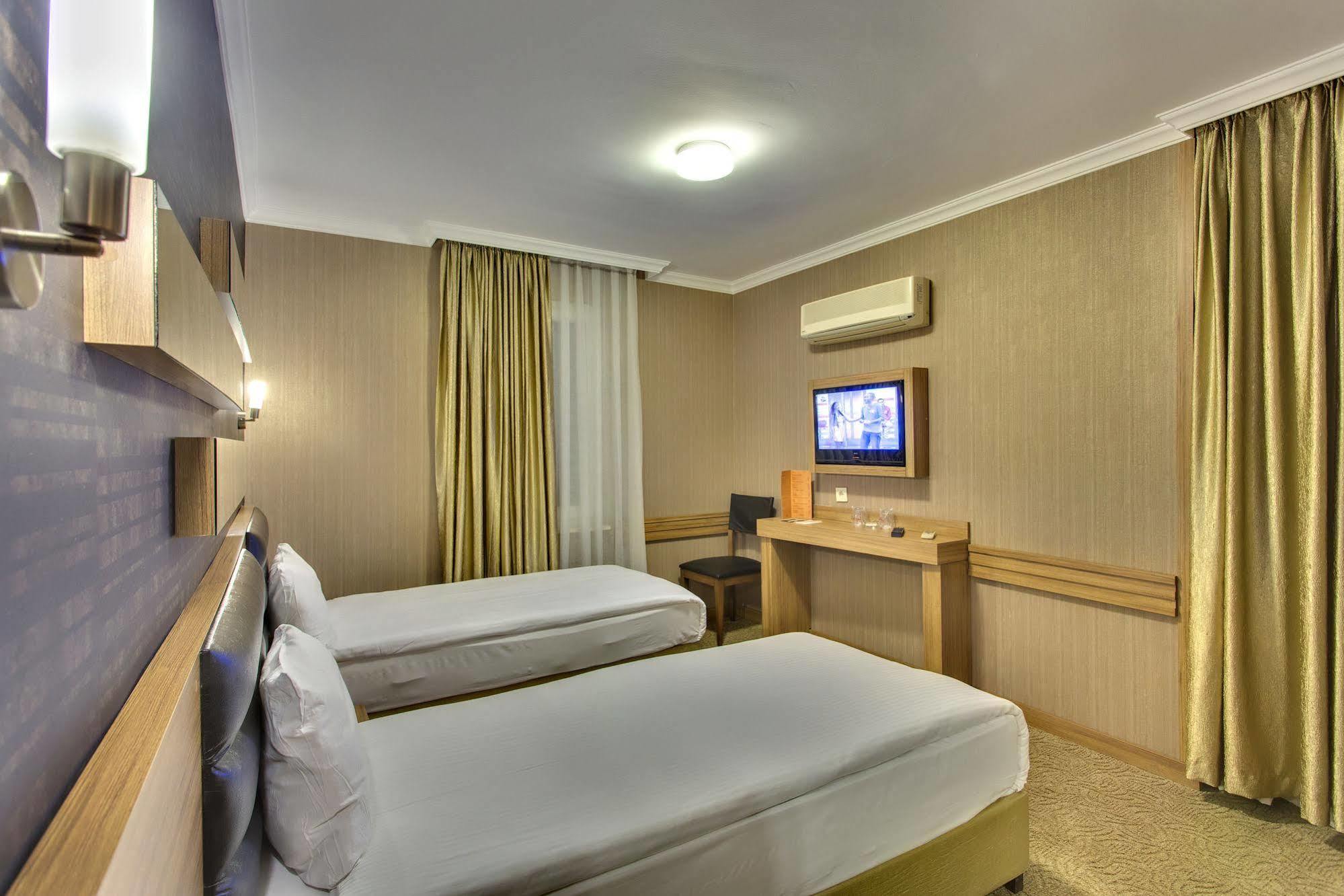 אנטליה Antroyal Hotel מראה חיצוני תמונה