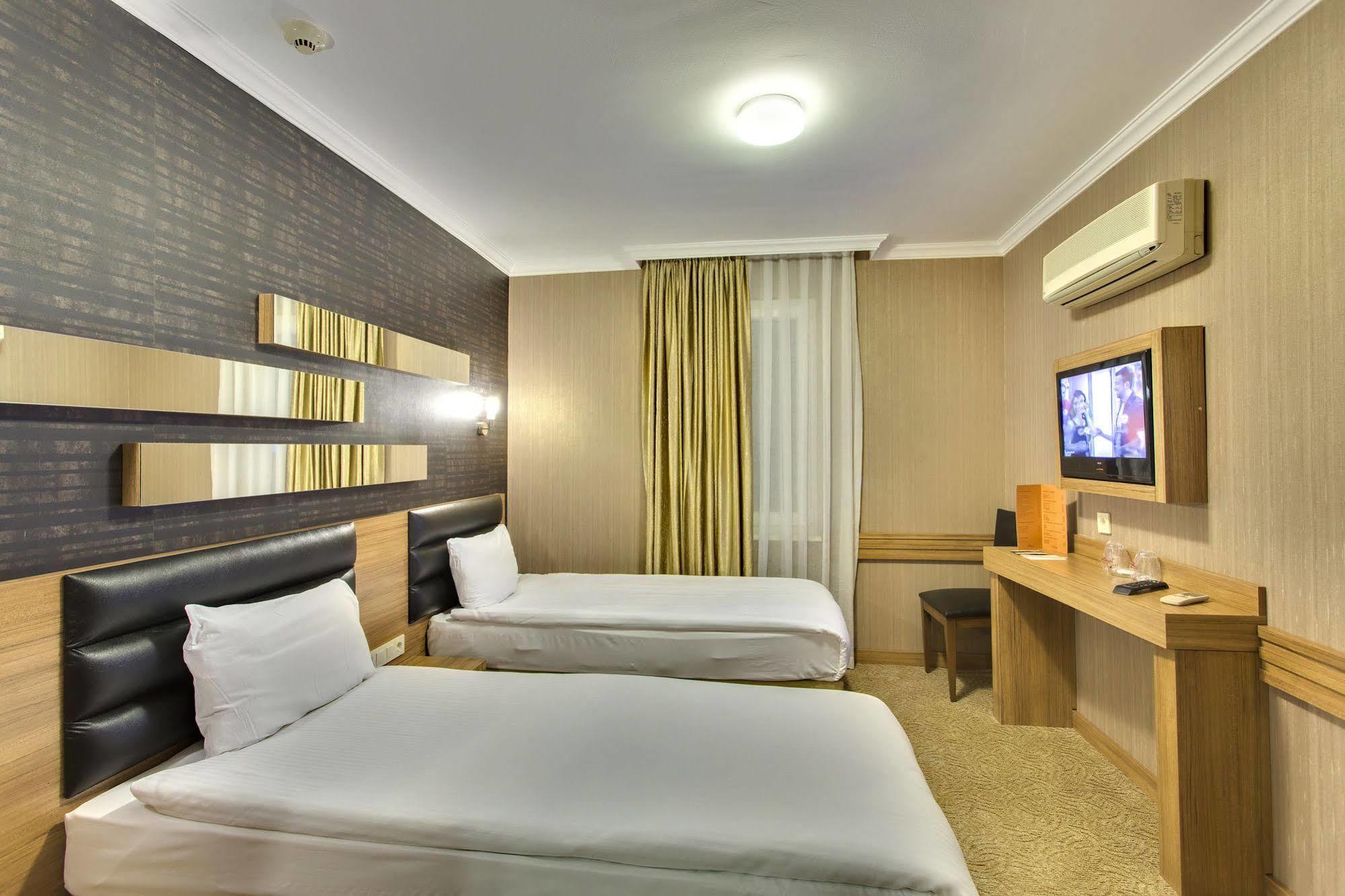 אנטליה Antroyal Hotel מראה חיצוני תמונה